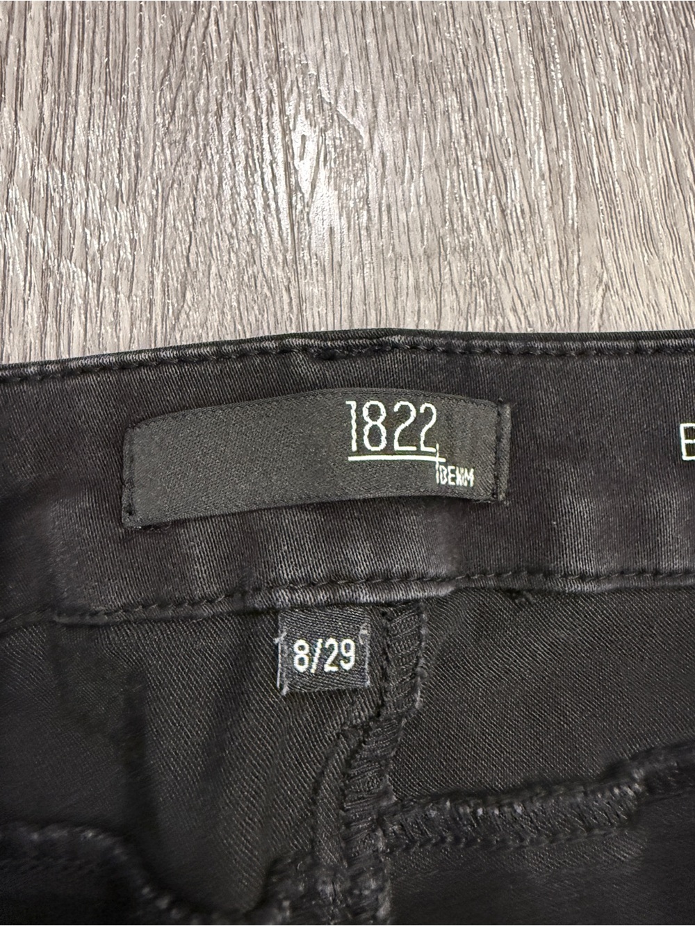 (2) 1822 Denim Blue/Black Women’s Jeans Bootcut Size 8/29 Better Butter Stretch - Picture 11 of 16